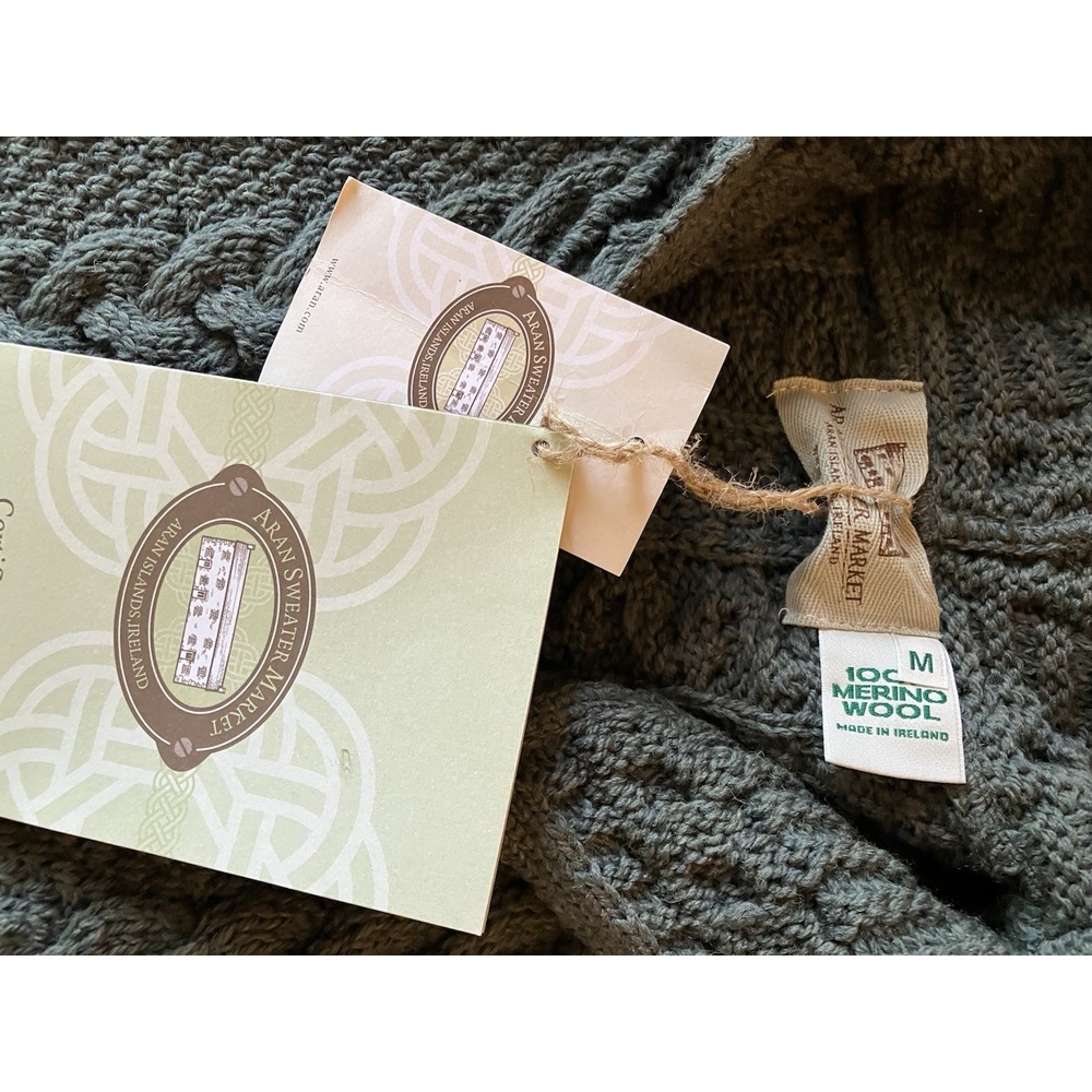 Aran Merino Wool Sweater In Green NWT Women's Sz Medium - Picture 6 of 7